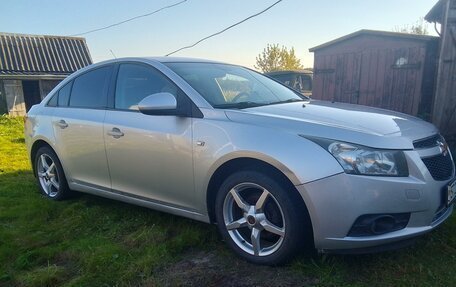 Chevrolet Cruze II, 2009 год, 795 000 рублей, 1 фотография