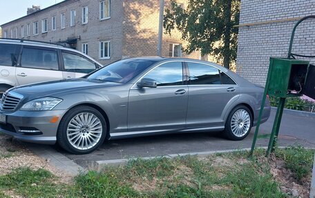 Mercedes-Benz S-Класс, 2009 год, 1 350 000 рублей, 4 фотография