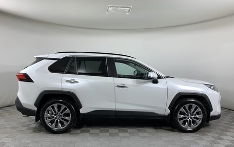 Toyota RAV4, 2020 год, 3 850 000 рублей, 4 фотография