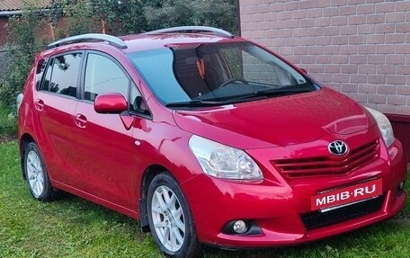 Toyota Verso I, 2011 год, 1 395 000 рублей, 4 фотография