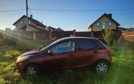 Mazda 2 III, 2011 год, 825 000 рублей, 3 фотография