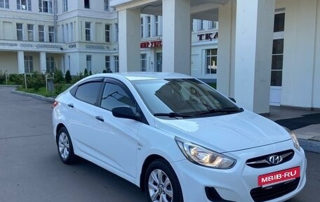 Hyundai Solaris II рестайлинг, 2014 год, 1 180 000 рублей, 18 фотография