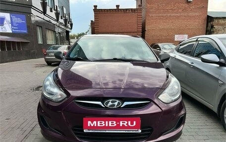 Hyundai Solaris II рестайлинг, 2012 год, 950 000 рублей, 5 фотография