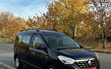 Renault Dokker, 2018 год, 1 300 000 рублей, 1 фотография