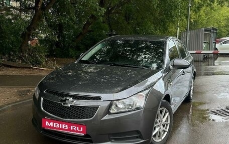 Chevrolet Cruze II, 2011 год, 770 000 рублей, 2 фотография