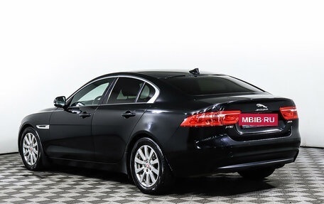 Jaguar XE I рестайлинг, 2015 год, 1 748 000 рублей, 7 фотография