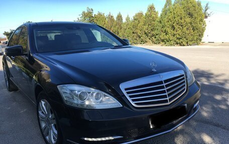 Mercedes-Benz S-Класс, 2011 год, 2 350 000 рублей, 2 фотография