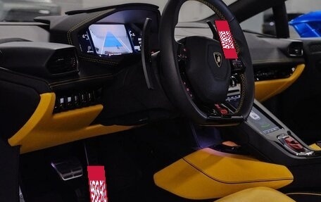 Lamborghini Huracán, 2020 год, 37 900 000 рублей, 2 фотография