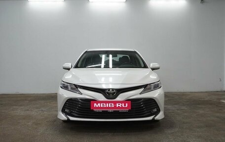 Toyota Camry, 2020 год, 3 350 000 рублей, 2 фотография