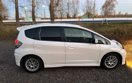 Honda Fit III, 2010 год, 980 000 рублей, 4 фотография