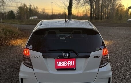 Honda Fit III, 2010 год, 980 000 рублей, 2 фотография