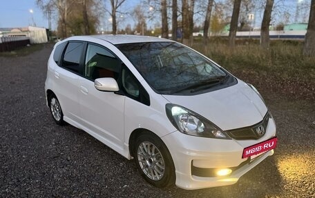 Honda Fit III, 2010 год, 980 000 рублей, 5 фотография