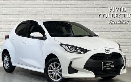 Toyota Yaris, 2021 год, 1 364 000 рублей, 1 фотография