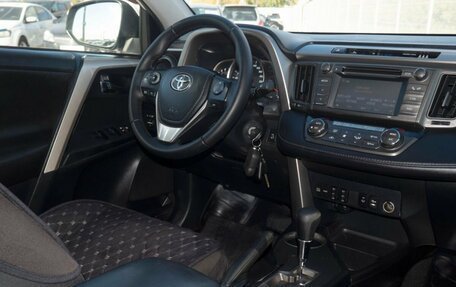 Toyota RAV4, 2014 год, 2 200 000 рублей, 6 фотография