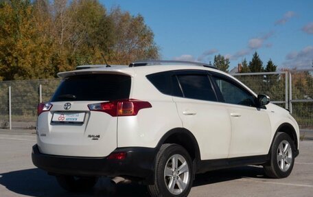 Toyota RAV4, 2014 год, 2 200 000 рублей, 21 фотография