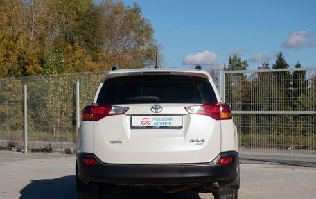 Toyota RAV4, 2014 год, 2 200 000 рублей, 22 фотография