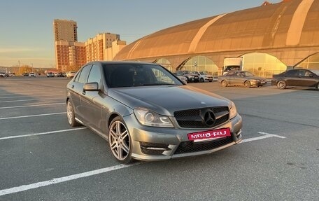 Mercedes-Benz C-Класс, 2011 год, 1 500 000 рублей, 2 фотография