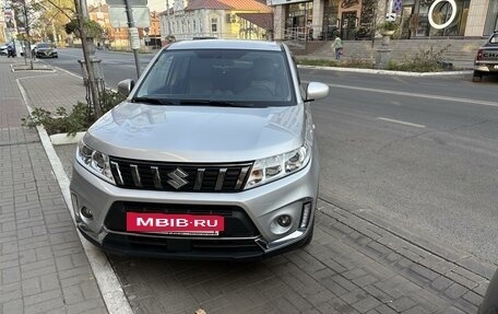 Suzuki Vitara II рестайлинг, 2021 год, 2 650 000 рублей, 2 фотография