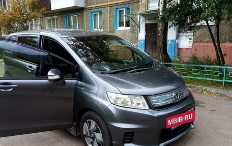 Honda Freed I, 2012 год, 1 200 000 рублей, 10 фотография