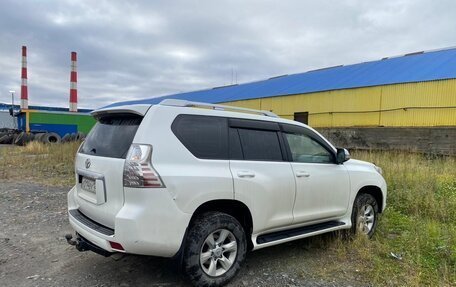 Toyota Land Cruiser Prado 150 рестайлинг 2, 2012 год, 3 600 000 рублей, 6 фотография