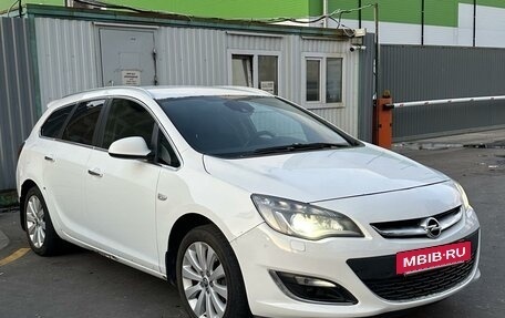 Opel Astra J, 2013 год, 829 000 рублей, 2 фотография