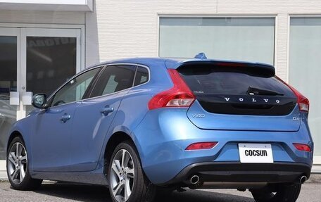 Volvo V40 II рестайлинг, 2019 год, 1 440 000 рублей, 6 фотография