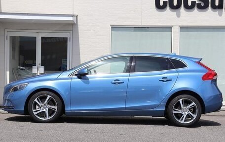 Volvo V40 II рестайлинг, 2019 год, 1 440 000 рублей, 7 фотография