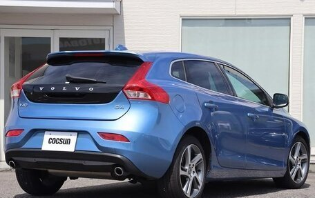 Volvo V40 II рестайлинг, 2019 год, 1 440 000 рублей, 4 фотография