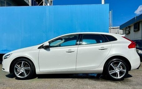 Volvo V40 II рестайлинг, 2019 год, 1 430 000 рублей, 6 фотография