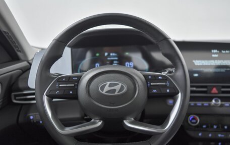 Hyundai Elantra, 2024 год, 2 670 000 рублей, 10 фотография