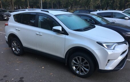 Toyota RAV4, 2018 год, 3 499 000 рублей, 2 фотография