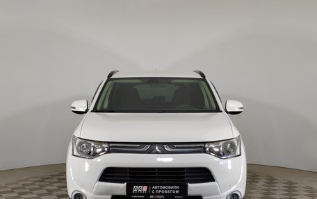 Mitsubishi Outlander III рестайлинг 3, 2013 год, 1 699 000 рублей, 2 фотография