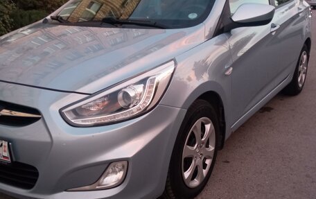 Hyundai Solaris II рестайлинг, 2013 год, 1 025 000 рублей, 4 фотография