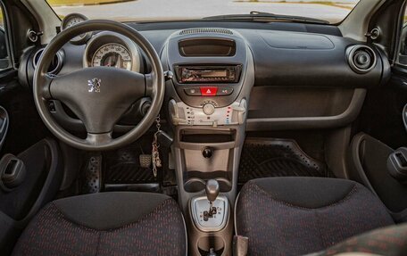 Peugeot 107 I рестайлинг, 2011 год, 590 000 рублей, 12 фотография