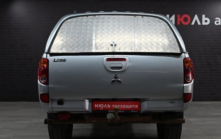 Mitsubishi L200 IV рестайлинг, 2008 год, 1 240 000 рублей, 3 фотография