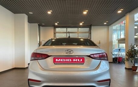 Hyundai Solaris II рестайлинг, 2018 год, 1 350 000 рублей, 4 фотография