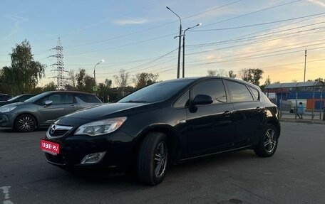 Opel Astra J, 2012 год, 700 000 рублей, 1 фотография