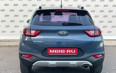 KIA Stonic, 2017 год, 1 550 000 рублей, 9 фотография