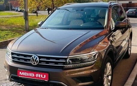 Volkswagen Tiguan II, 2017 год, 2 650 000 рублей, 2 фотография