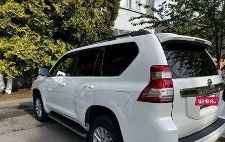 Toyota Land Cruiser Prado 150 рестайлинг 2, 2014 год, 3 600 000 рублей, 3 фотография