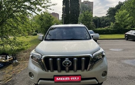 Toyota Land Cruiser Prado 150 рестайлинг 2, 2014 год, 3 600 000 рублей, 6 фотография