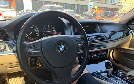 BMW 5 серия, 2014 год, 2 100 000 рублей, 17 фотография