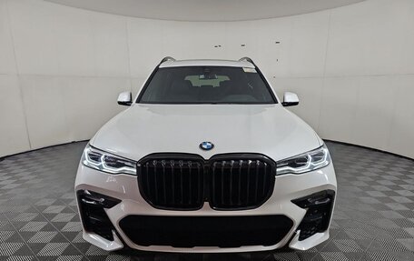 BMW X7, 2021 год, 7 975 000 рублей, 2 фотография