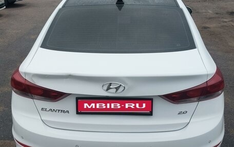 Hyundai Elantra VI рестайлинг, 2018 год, 1 700 000 рублей, 4 фотография