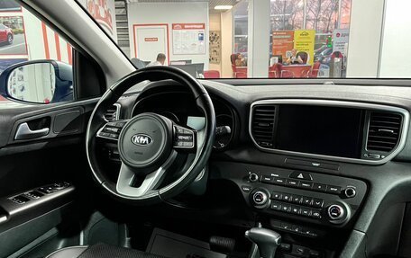 KIA Sportage IV рестайлинг, 2020 год, 2 499 000 рублей, 11 фотография