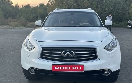 Infiniti QX70, 2013 год, 1 900 000 рублей, 1 фотография