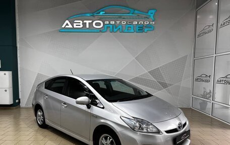 Toyota Prius, 2011 год, 1 029 000 рублей, 1 фотография