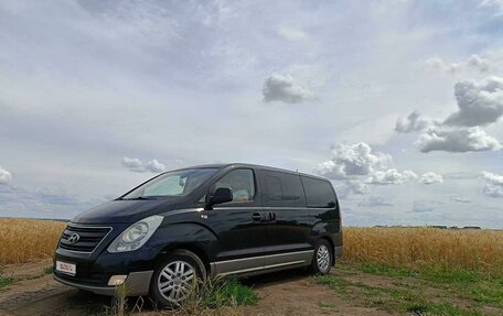 Hyundai H-1 II рестайлинг, 2018 год, 3 050 000 рублей, 2 фотография