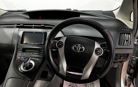 Toyota Prius, 2011 год, 1 029 000 рублей, 14 фотография