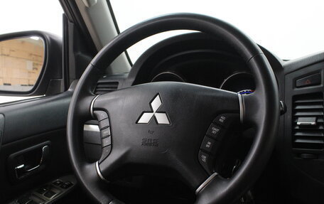 Mitsubishi Pajero IV, 2010 год, 1 689 000 рублей, 12 фотография